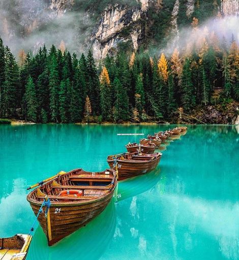 lago-di-Braies-de-vacances-et-retraite