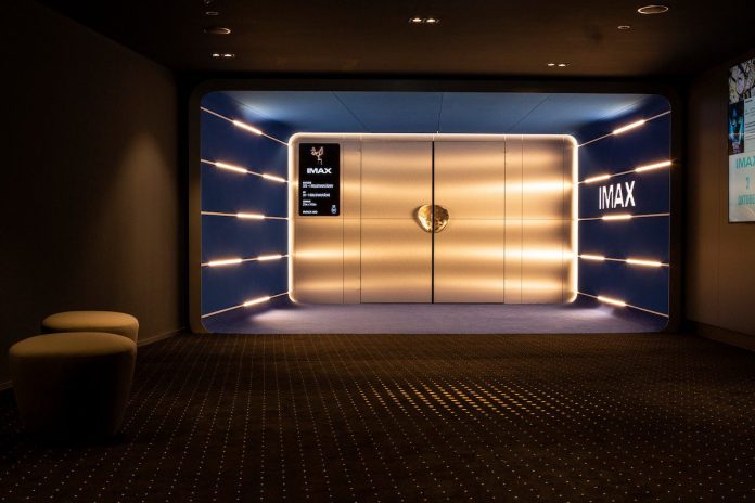 pathe-cinema-suisse-lits-canapes
